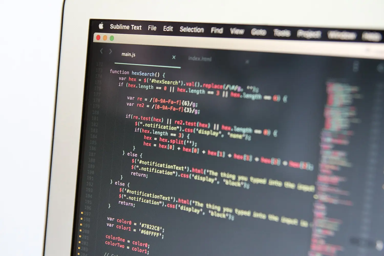 Du code à l'écran